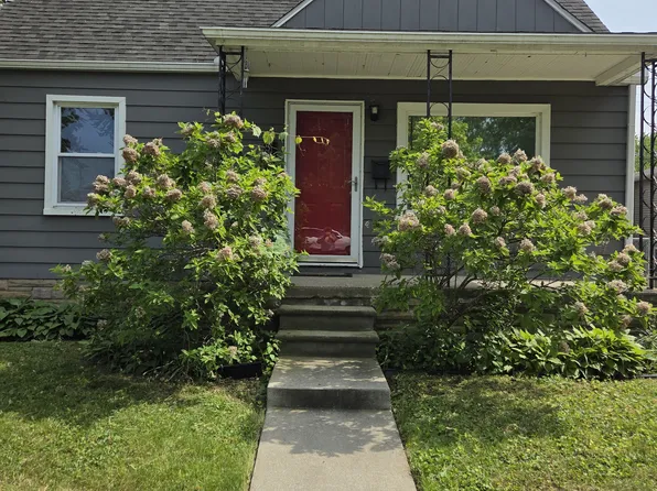 534 Ardmore Dr, Ferndale, MI 48220