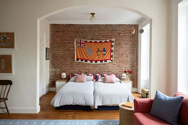 Sold by Compass | media 27