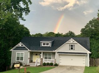 464 Holly Pl, Gainesville, GA 30501