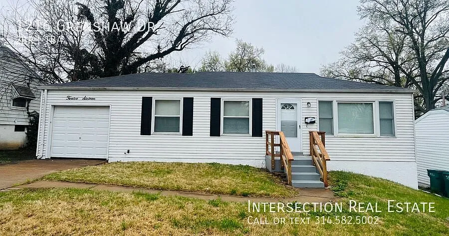 1216 Grenshaw Dr photo 1