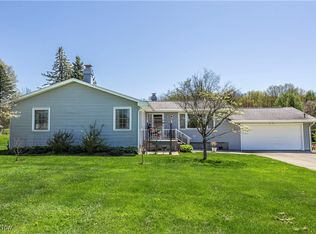 1777 Cherry Ln, Hubbard, OH 44425