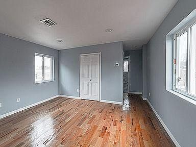 2nd image of 3344 Wickham Ave #D