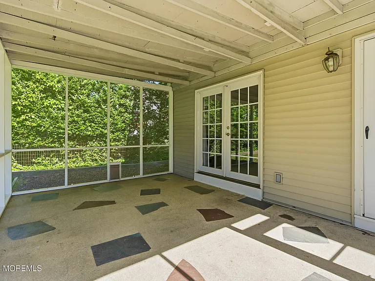 506 Woodland Rd — Photo 37