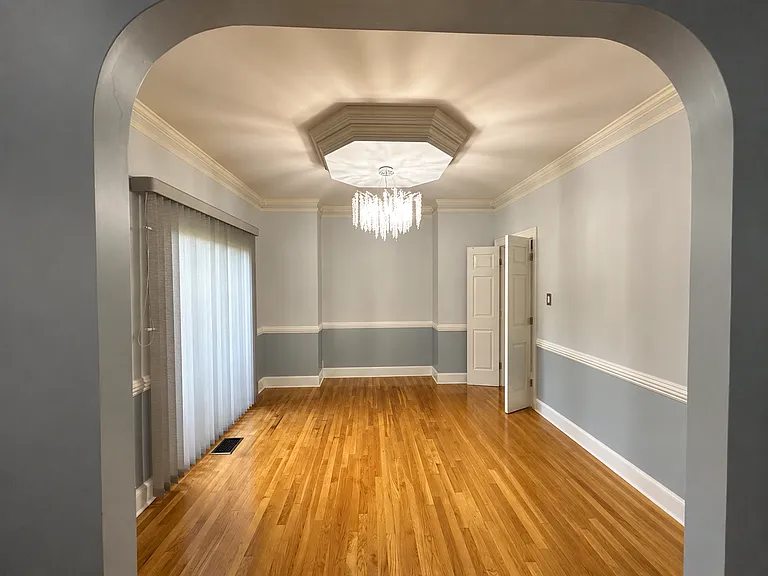 753 Lancelot Ln — Photo 4
