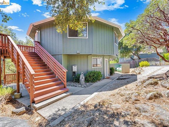 5th image of 21065 Crystal Falls Dr