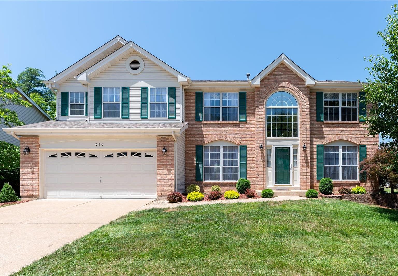 950 Kiefer Trails Dr, Ballwin, MO 63021 Zillow