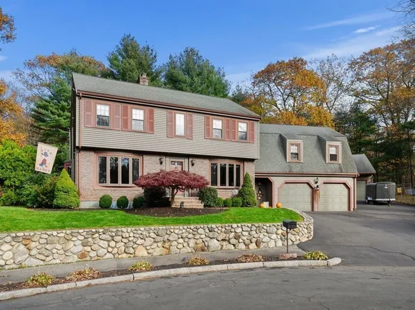 7 June Cir, Wakefield, MA 01880