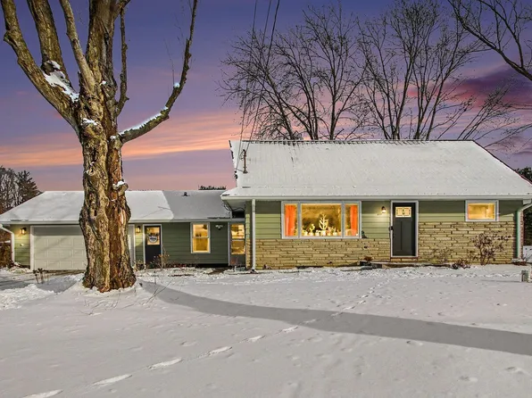 3288 W Small Ct, La Porte, IN 46350