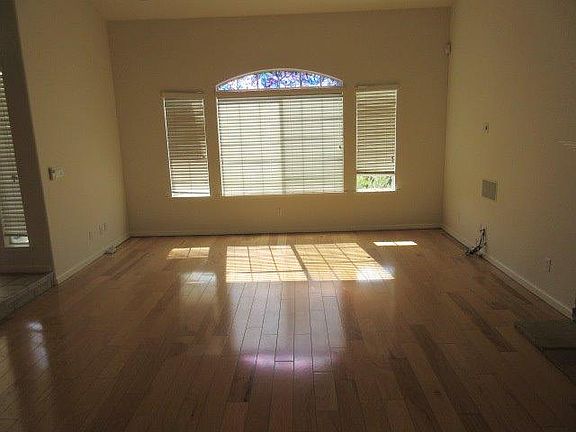 5th image of 2204 E Brandywine Ln