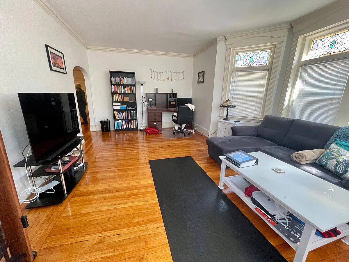 Building Photo - 25 Parkman St #1