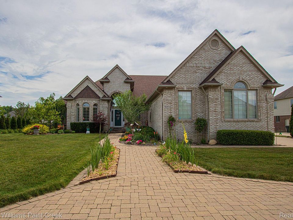 1st image of 56854 Hartley Dr E