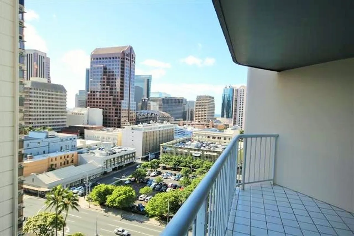 Building Photo - 1212 Nuuanu Ave #1501