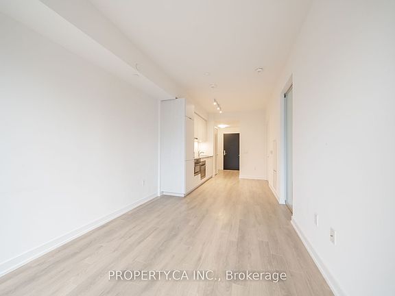5th image of 158 Front St E #1803