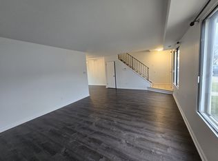 338 E 60th Dr #338, Merrillville, IN 46410