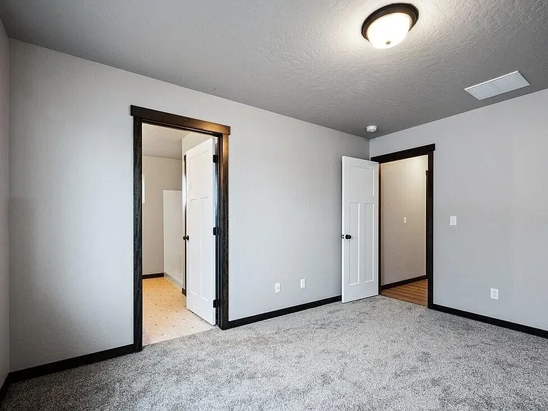 3884 N Abel Ln — Photo 5