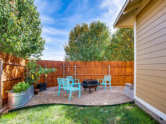 back garden w/ sitting area