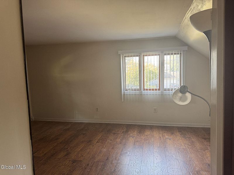 4th image of 264 Rotterdam Street