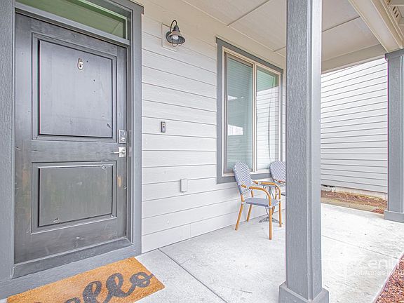 5th image of 11010 NE 133rd Ct
