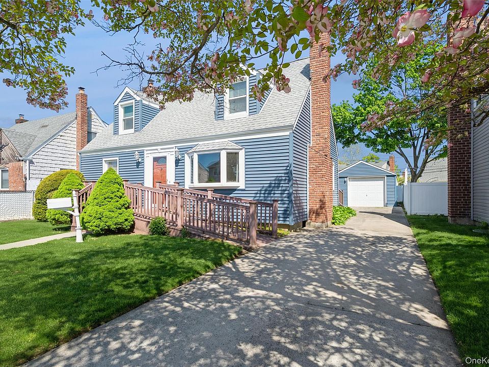 1st image of 23 Gables Drive