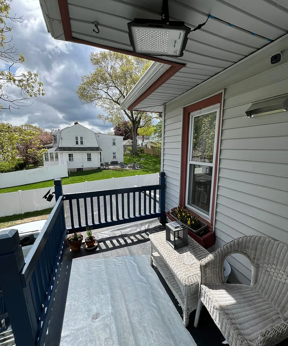 25 West Warwick Avenue - UNIT 2 — Photo 2