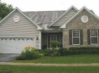 2350 Creekwood Dr, Mundelein, IL