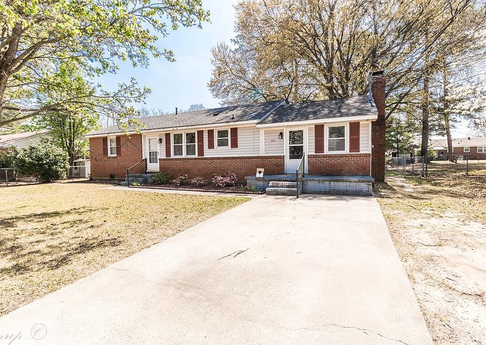 1st image of 416 Dove Pl