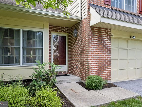 2nd image of 12 Cypress Ln