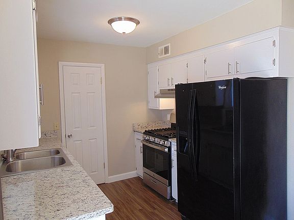 New Granite & Ref. to convey