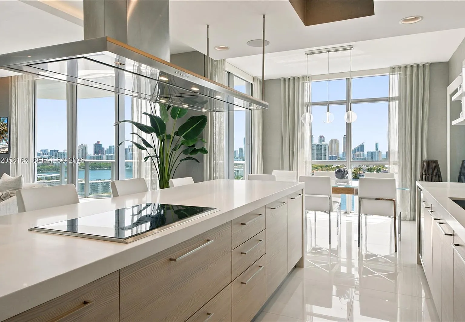 Marina Palms Residences N — Photo 4