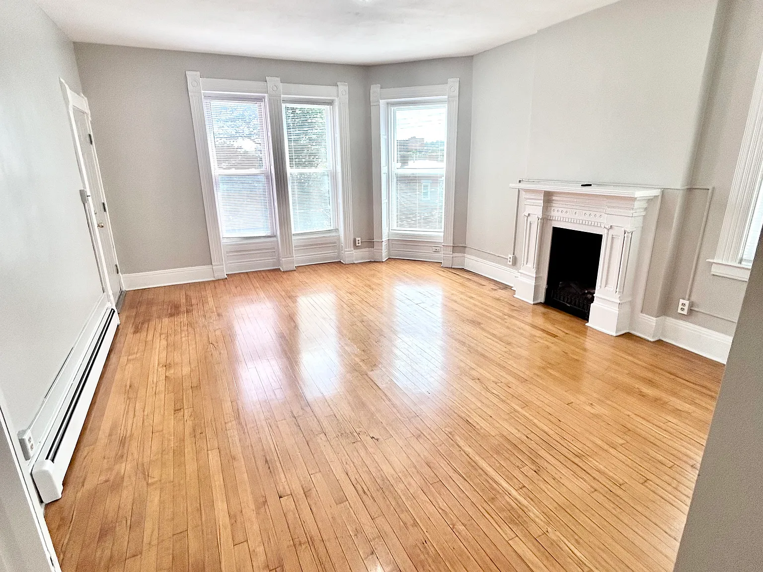 207 N Townsend St — Photo 1