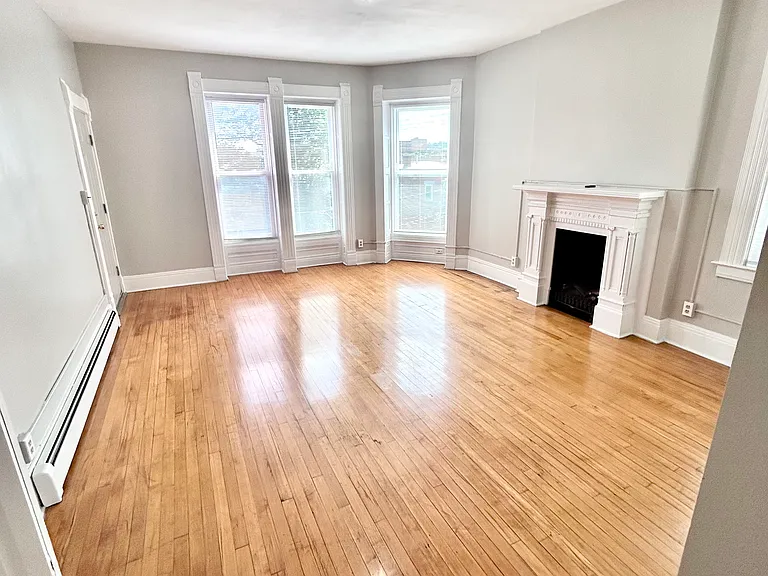 207 N Townsend St #4 — Photo 1