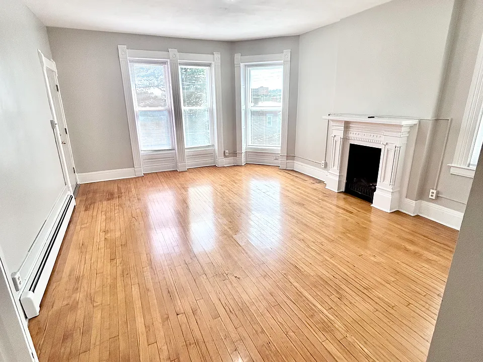 207 N Townsend St #4