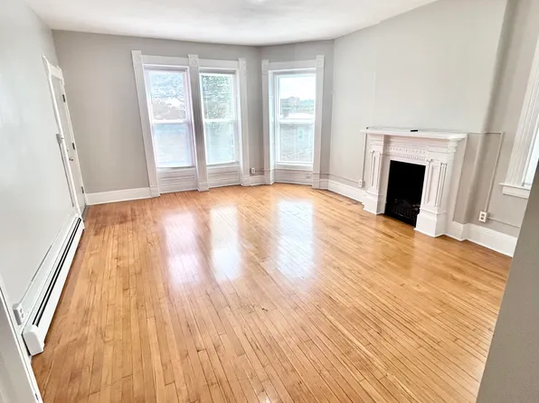 207 N Townsend St APT 4, Syracuse, NY 13203