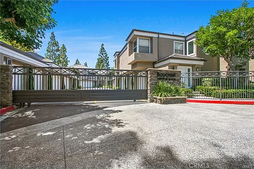 118 Baycrest Ct Photo 1