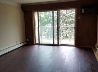 1707 Lindig St, Saint Paul, MN 55113