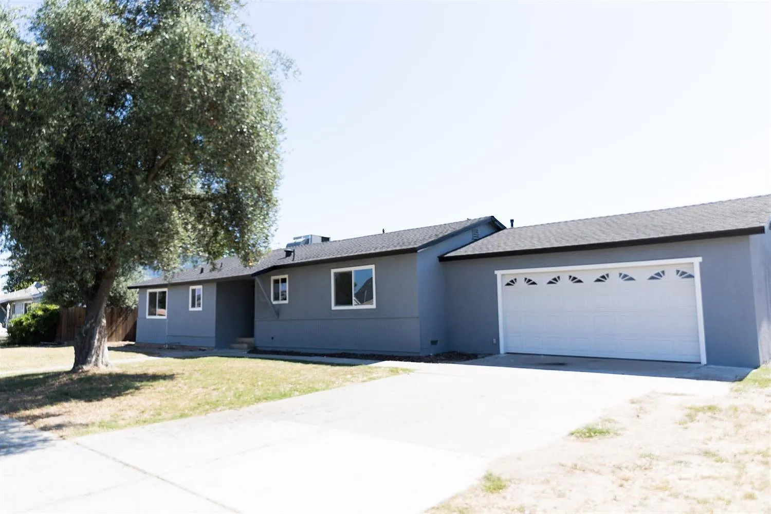 9405 12th Ave photo 1