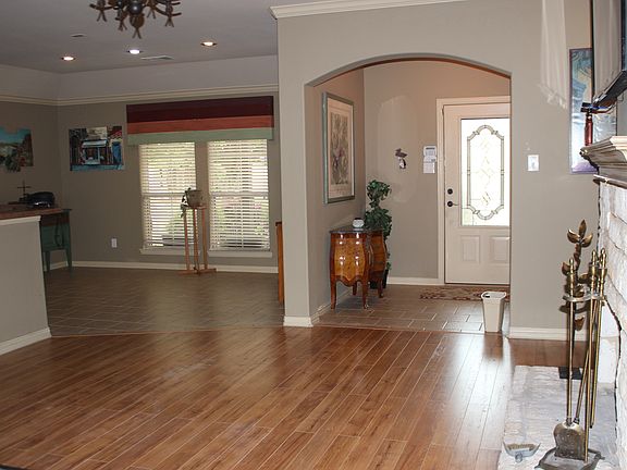 Living Room To Entry