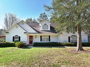 10407 Rawlings Dr, Pensacola, FL 32514