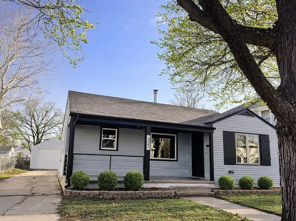 321 E 13th Ave, Hutchinson, KS 67501