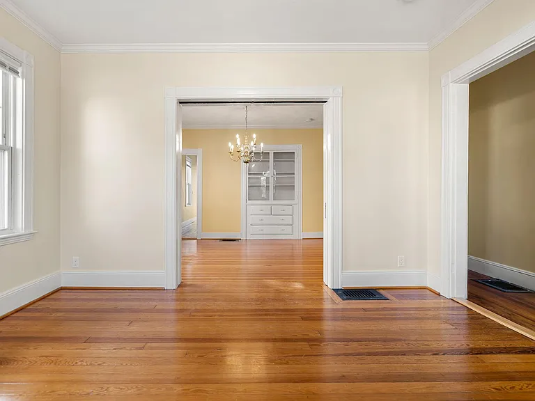 263 Pearl St #1 — Photo 9