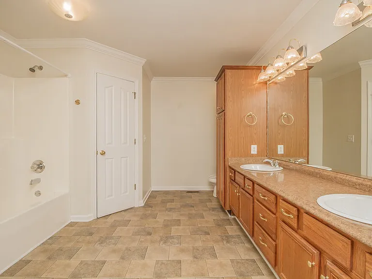 1527 Dodd Trl — Photo 11