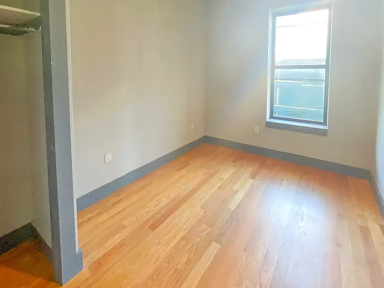 355 Stockton St #1B — Photo 8