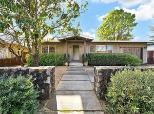 1107 Valley View St, Saint Helena, CA 94574