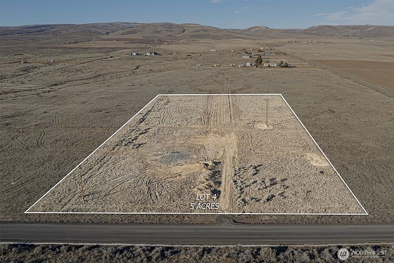 3rd image of 4 Road 13 NW