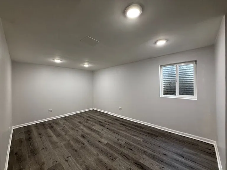 280 Paddock Cir — Photo 12