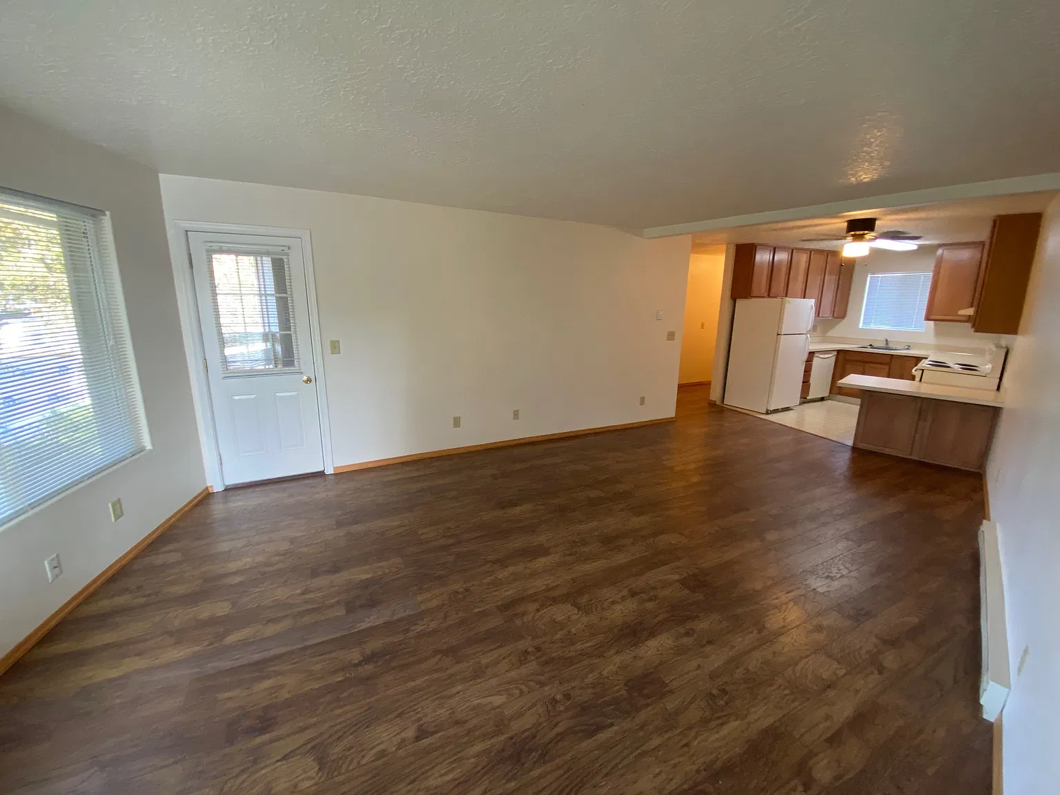 Madrona Place Apts - C-7 — Photo 3