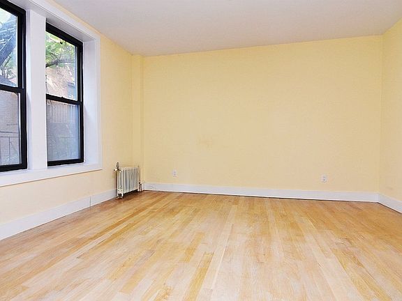4th image of 2 Pinehurst Ave APT 3B
