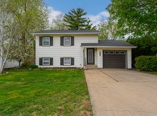 805 S Grove St, Normal, IL 61761