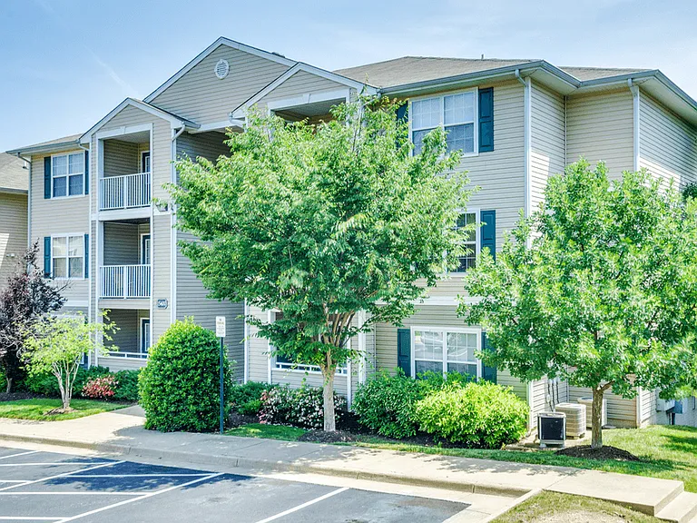 The Landings at Markhams Grant Apartments — Photo 1