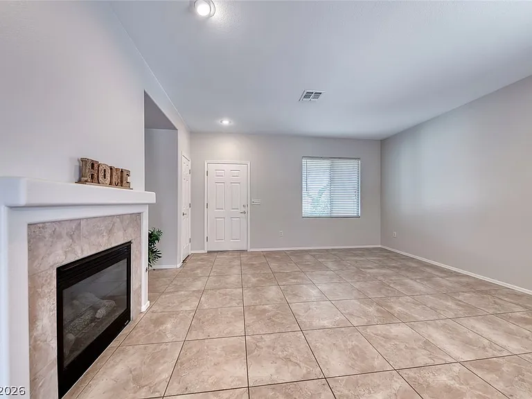 2343 Schaeffer Hills Dr — Photo 7